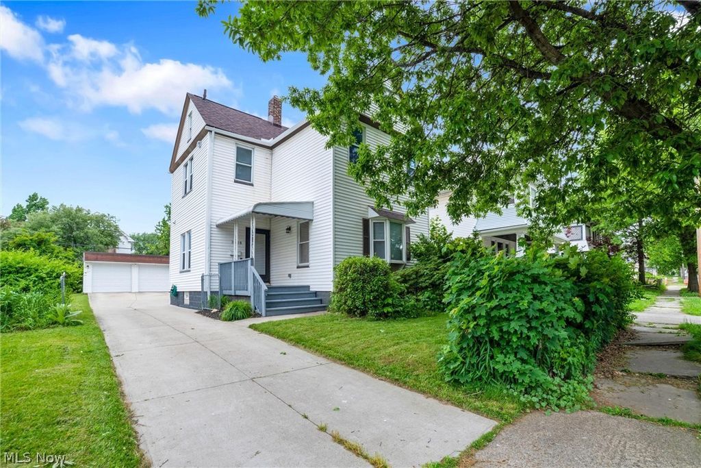 Photo of 3328 W 125th Street, Cleveland, OH 44111 (MLS # 5212885)