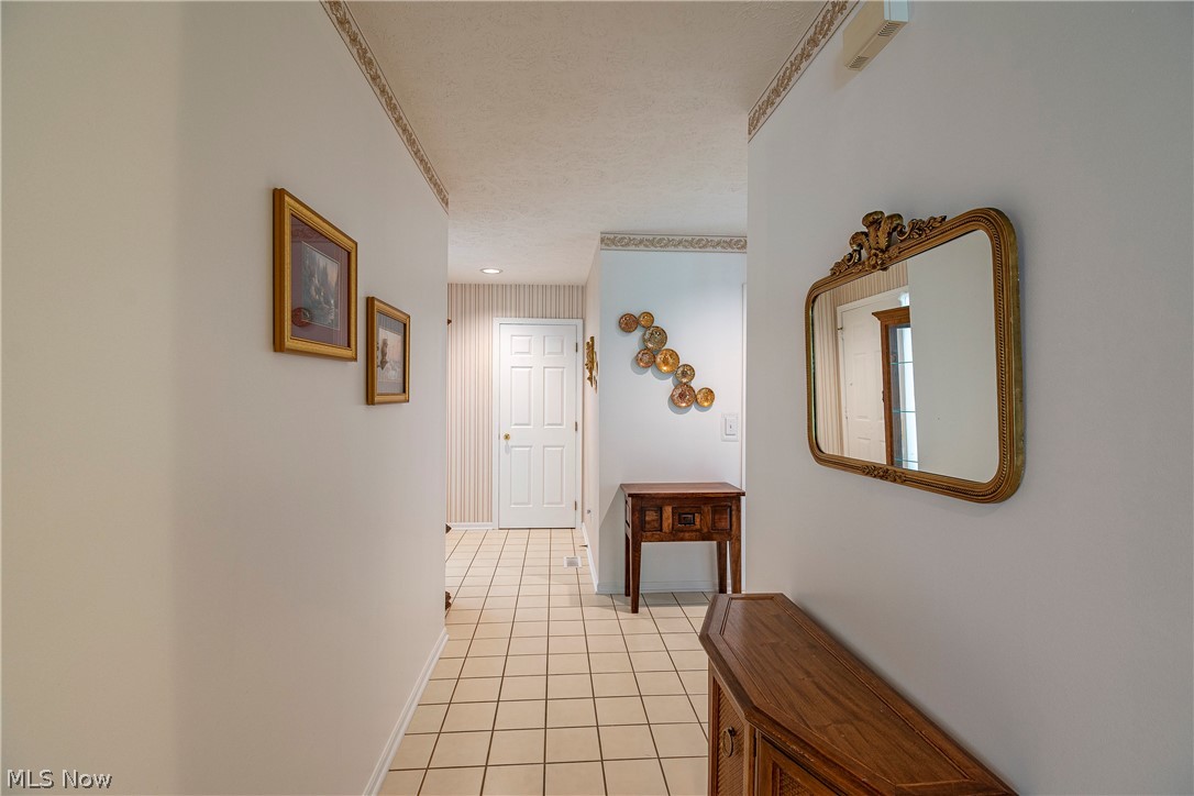 Woodbury Condo - Residential