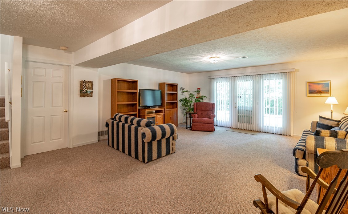 Woodbury Condo - Residential