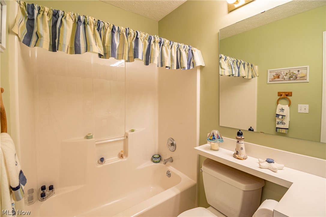 Woodbury Condo - Residential