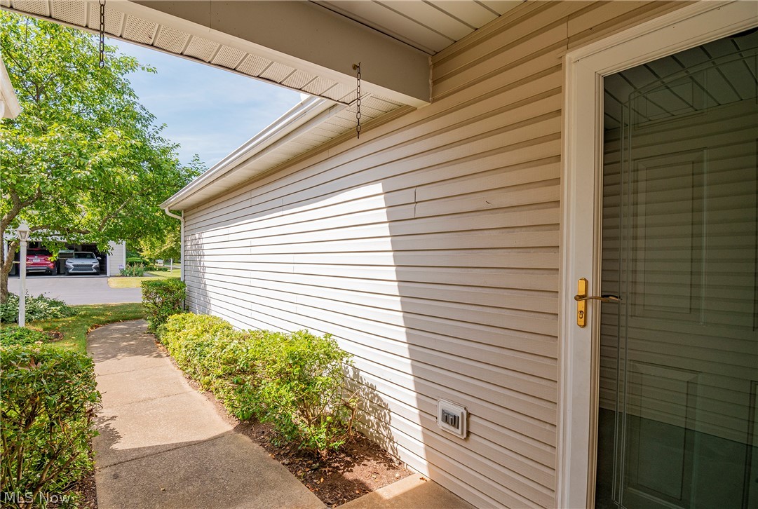Woodbury Condo - Residential