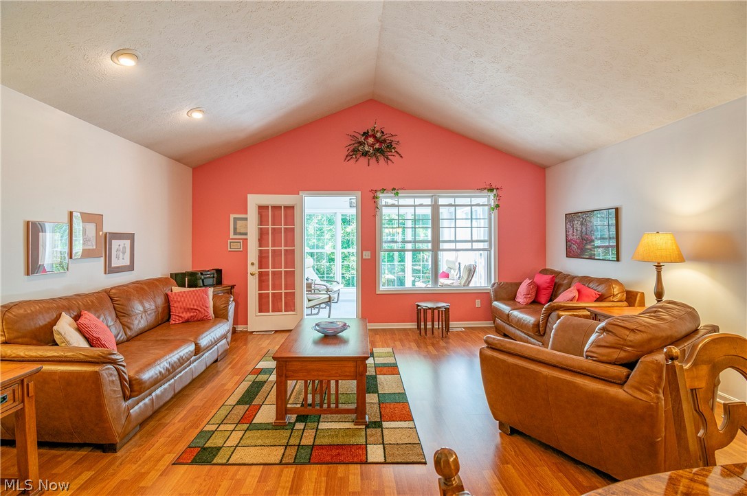 Woodbury Condo - Residential