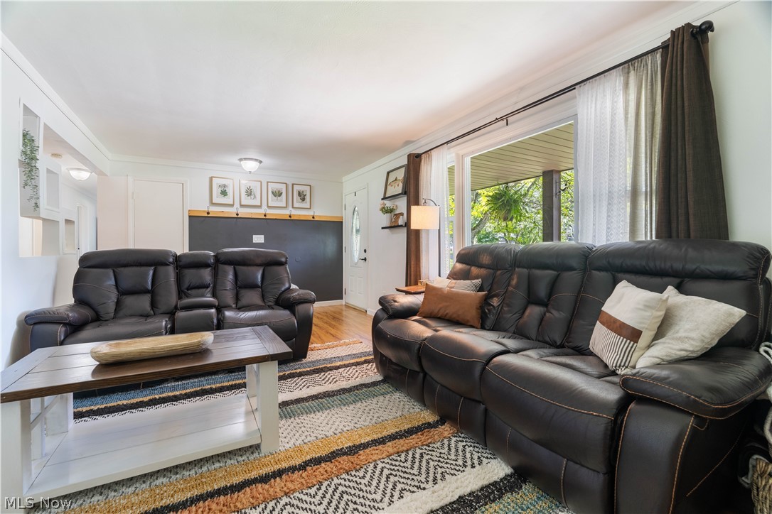 461 Oakridge Drive