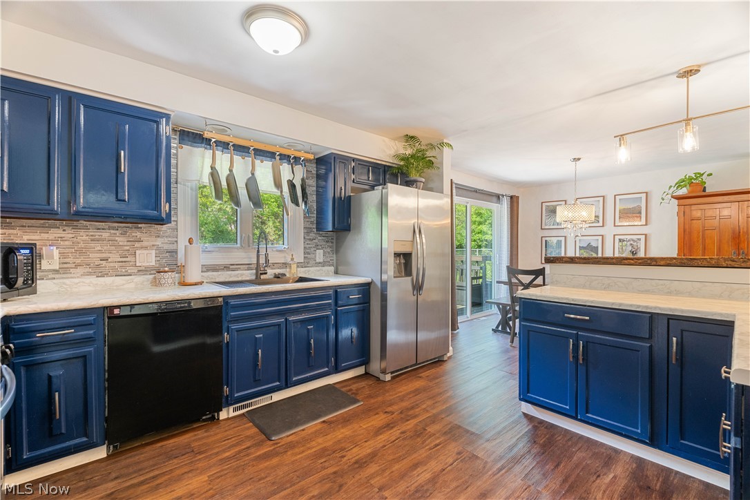 461 Oakridge Drive