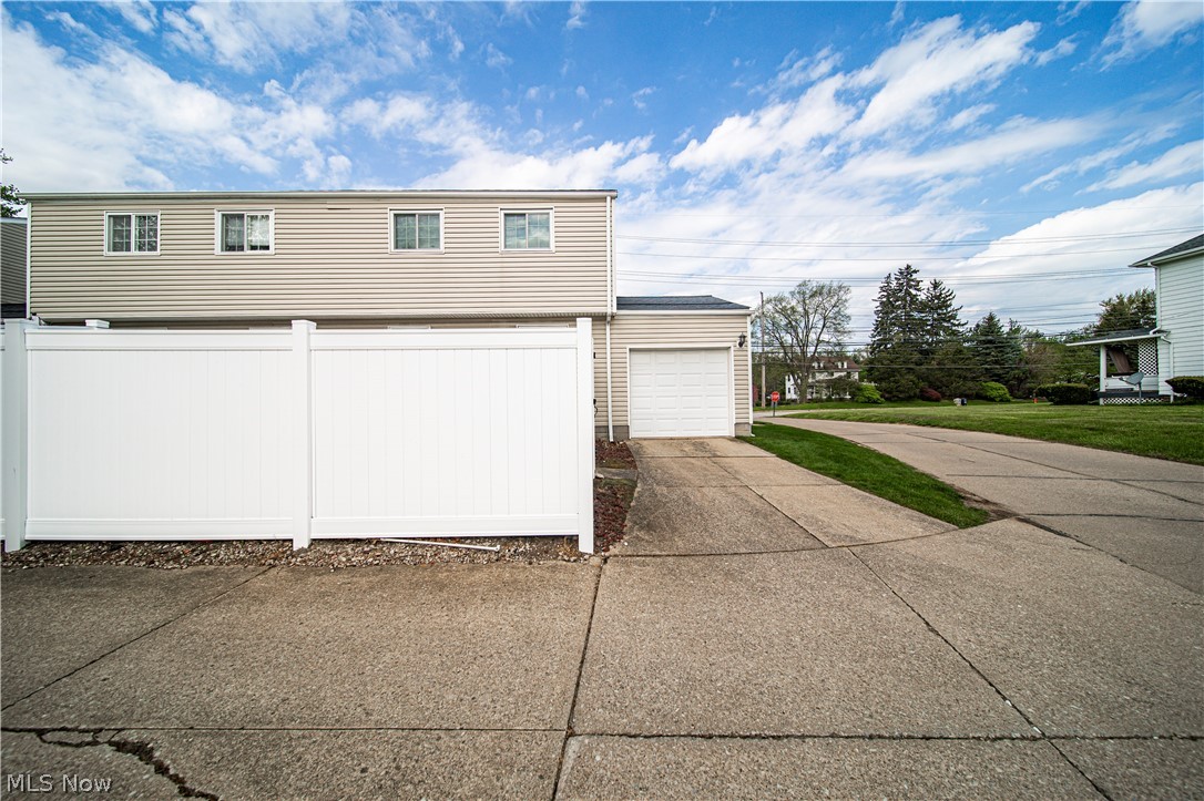 Chestnut Commons Condo - Residential