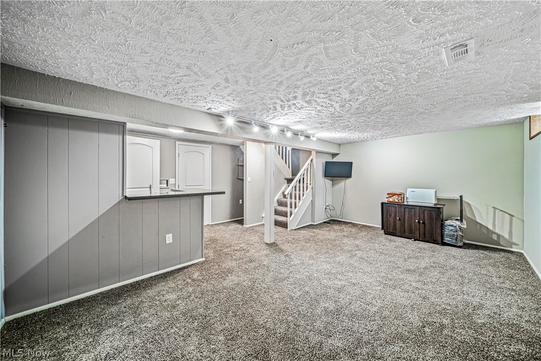 Chestnut Commons Condo - Residential