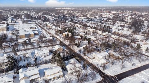 Tiny photo for 2408 Beachwood Boulevard, Beachwood, OH 44122 (MLS # 5186837)