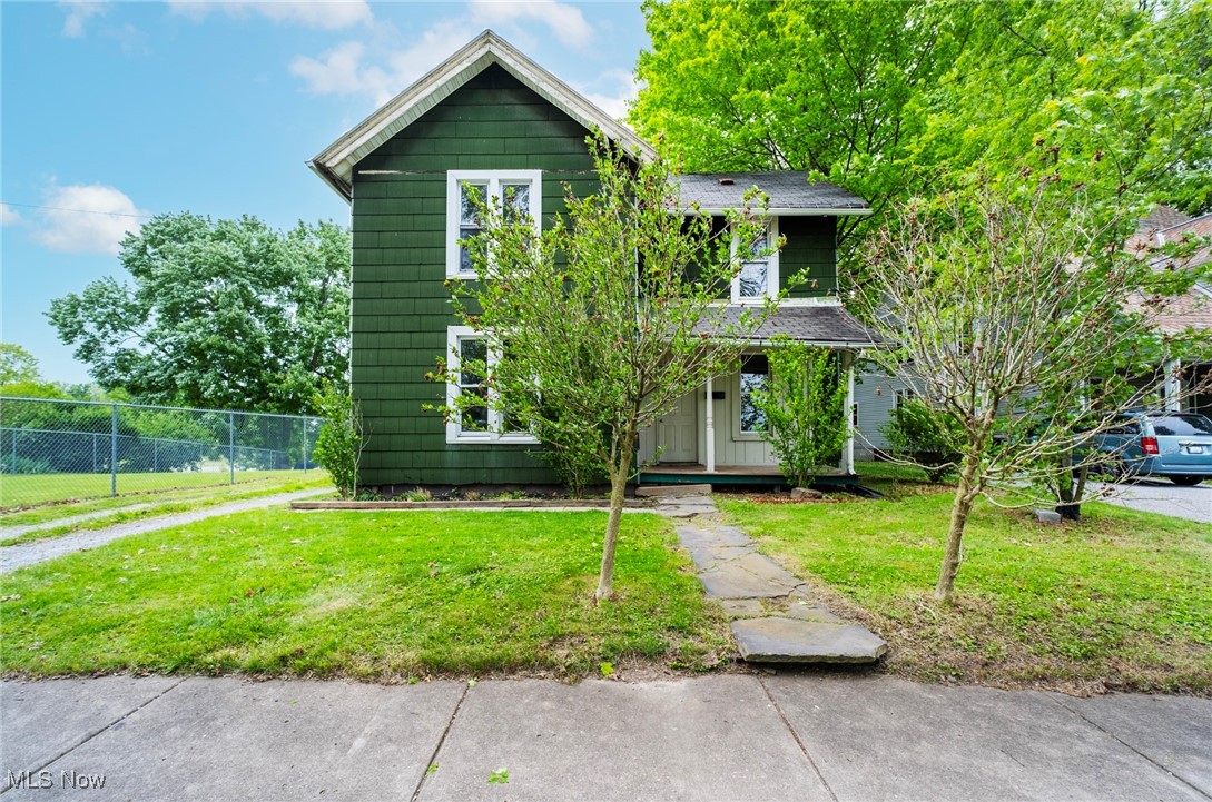 492 W Pershing Street, Salem, Ohio image 2