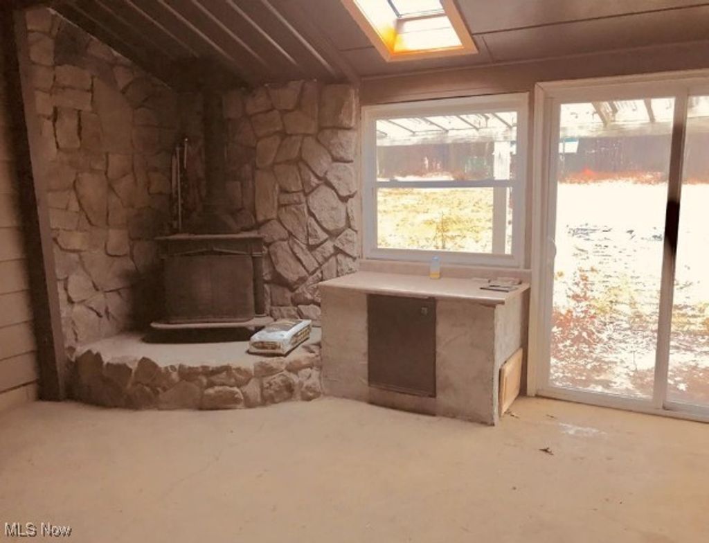 Photo of 2675 Seifert Lewis Road, Hubbard, OH 44425 (MLS # 5177700)