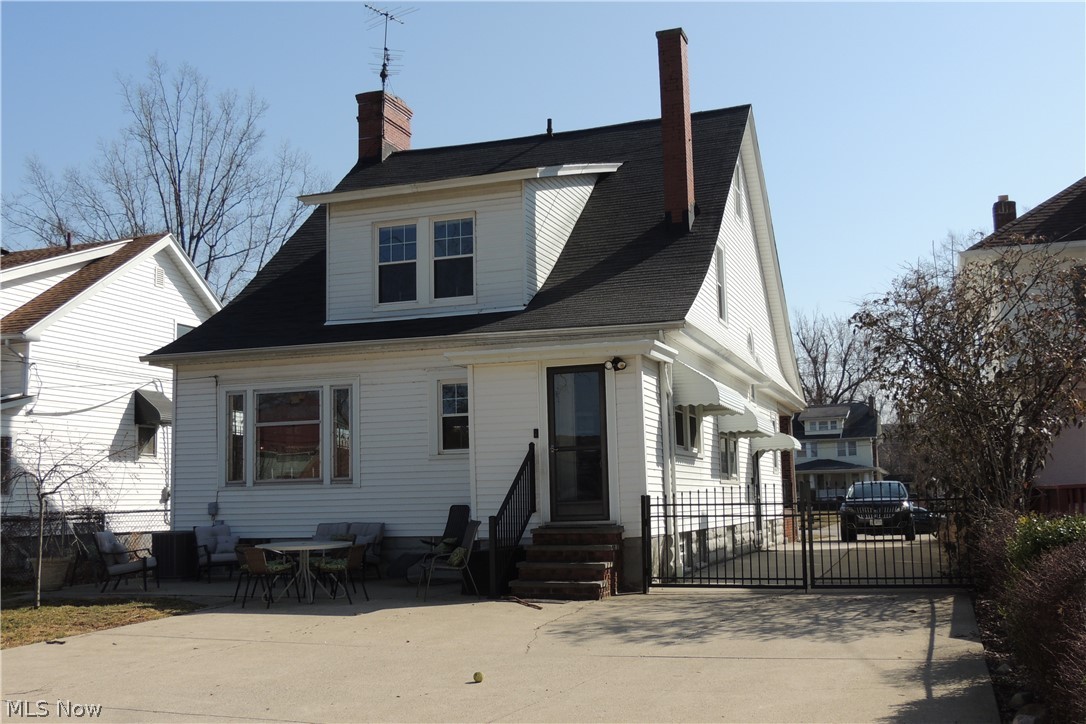 Mathews & Gilberts 05 - Residential