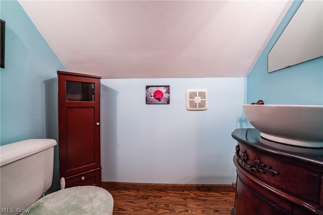 F J Hartmans Eastland Road Su - Residential