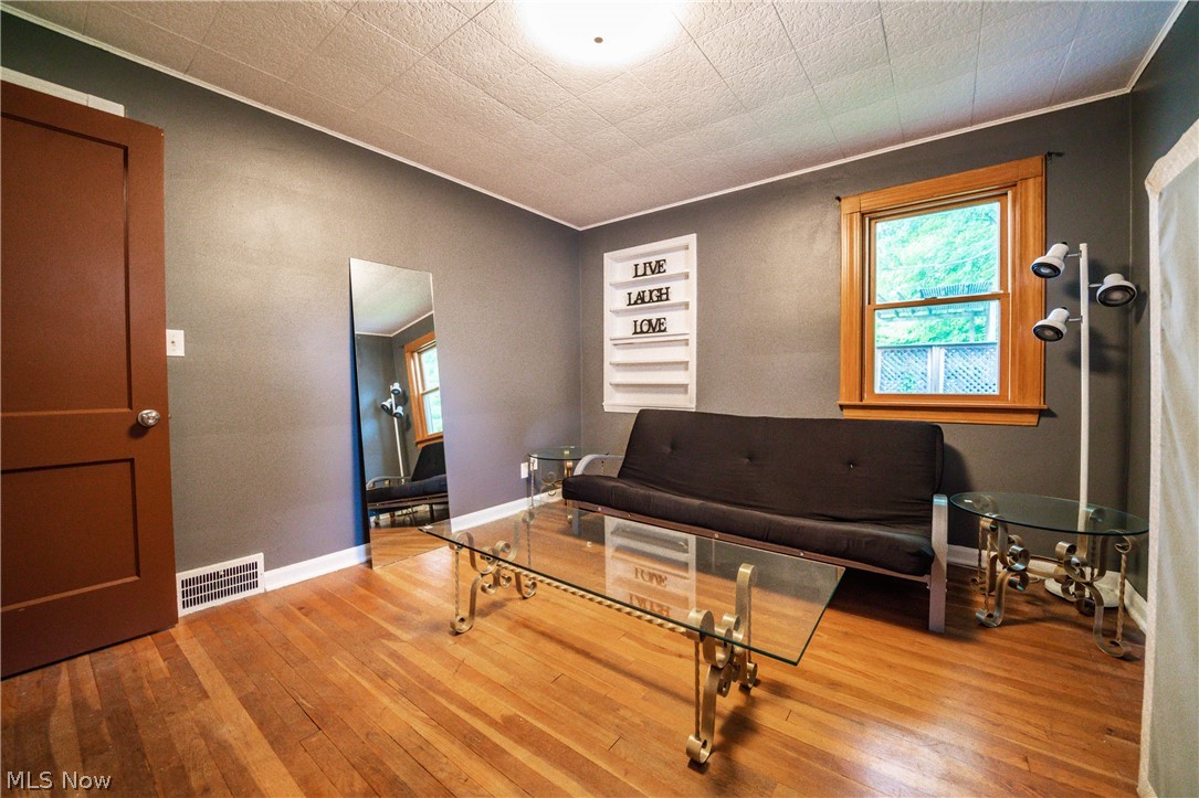 F J Hartmans Eastland Road Su - Residential