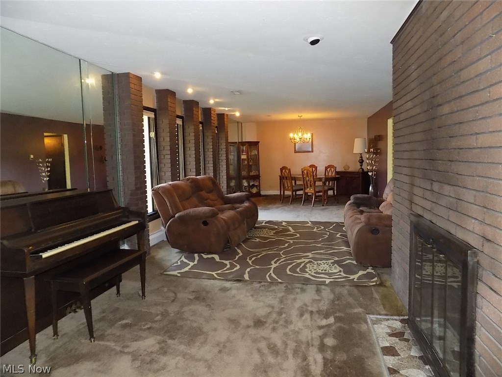 Independence 03 - Residential