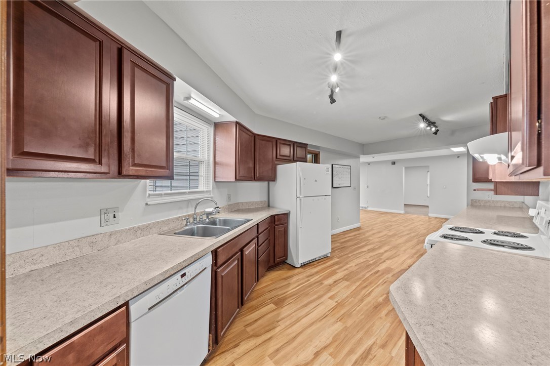 1653 Southbend Drive