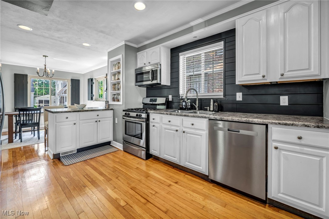 3163 W 160th Street, Cleveland, Ohio image 14