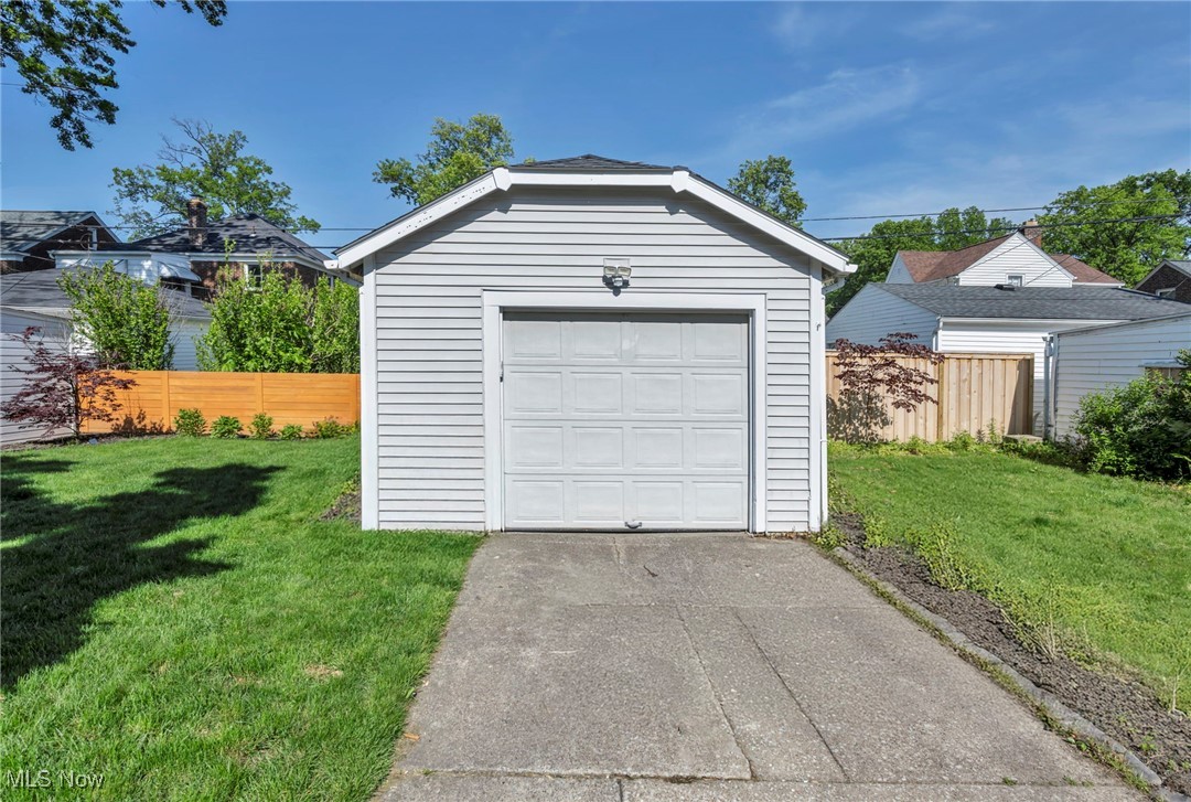 3163 W 160th Street, Cleveland, Ohio image 6