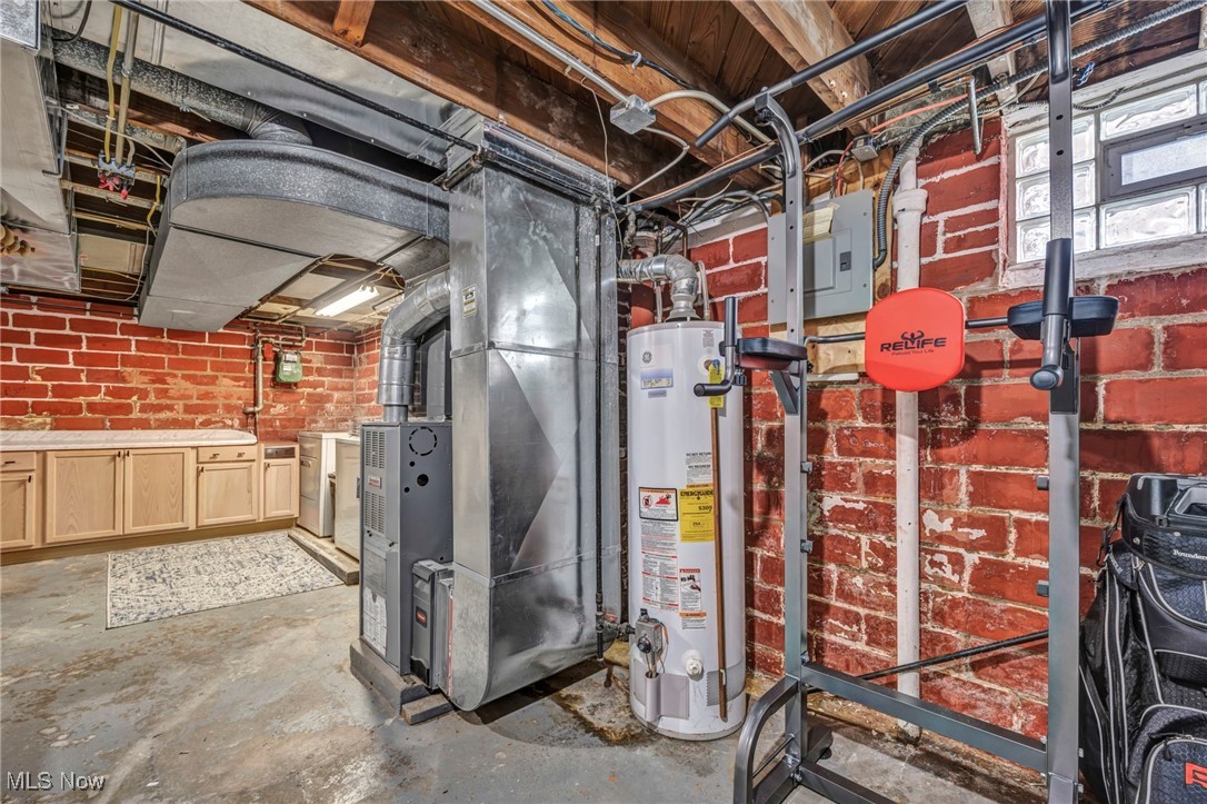 3163 W 160th Street, Cleveland, Ohio image 33