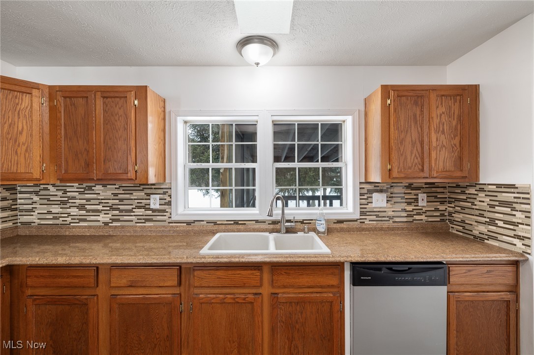 R & M Fox - Residential