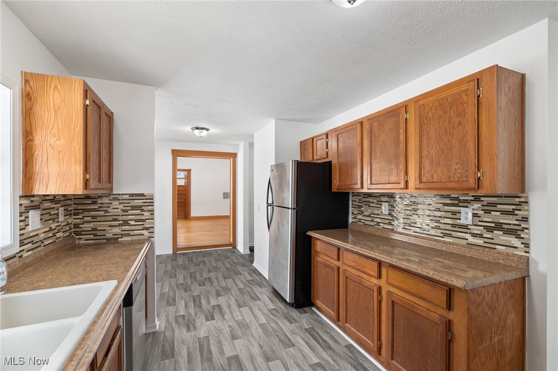 R & M Fox - Residential