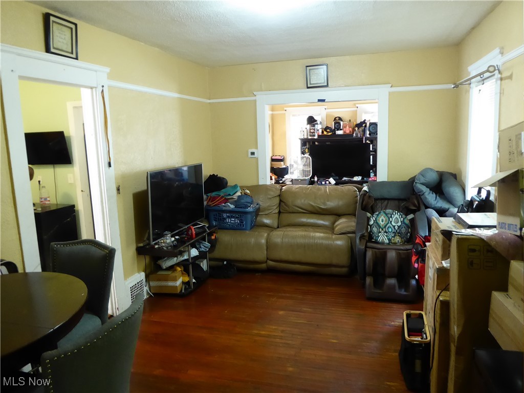 2028 W 104th Street