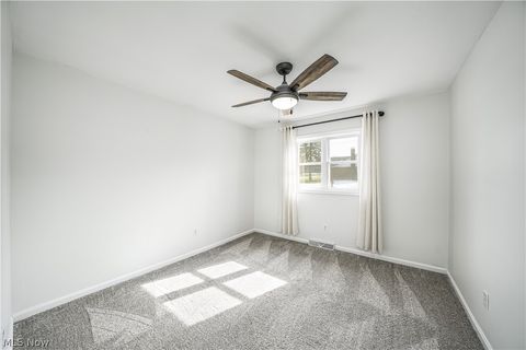 Tiny photo for 8075 Crestwood Drive, Garrettsville, OH 44231 (MLS # 5187371)