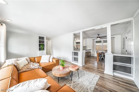 Tiny photo for 8075 Crestwood Drive, Garrettsville, OH 44231 (MLS # 5187371)