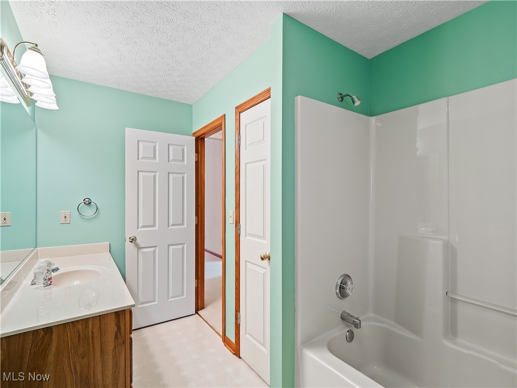 22531 Northwood Trail, Strongsville, Ohio image 31