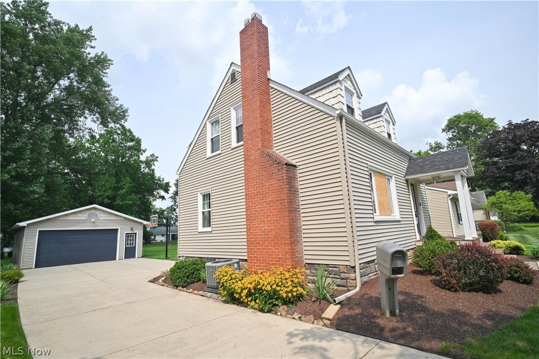 482 Ewing Road