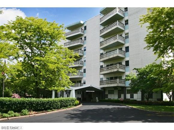 Carlton House Condo - Residential