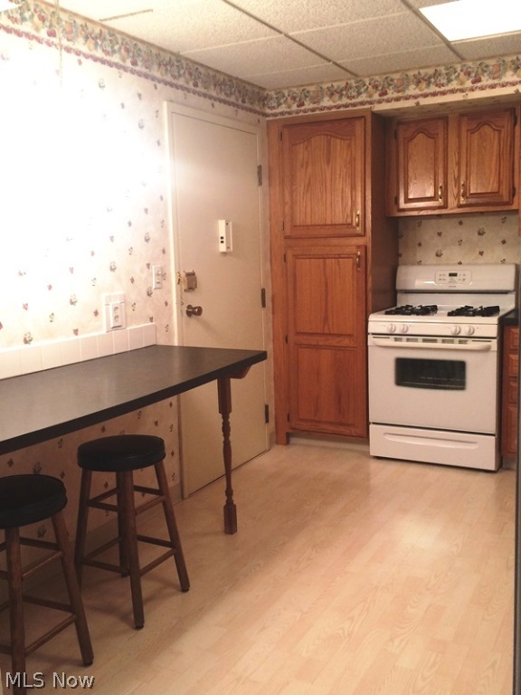 Carlton House Condo - Residential