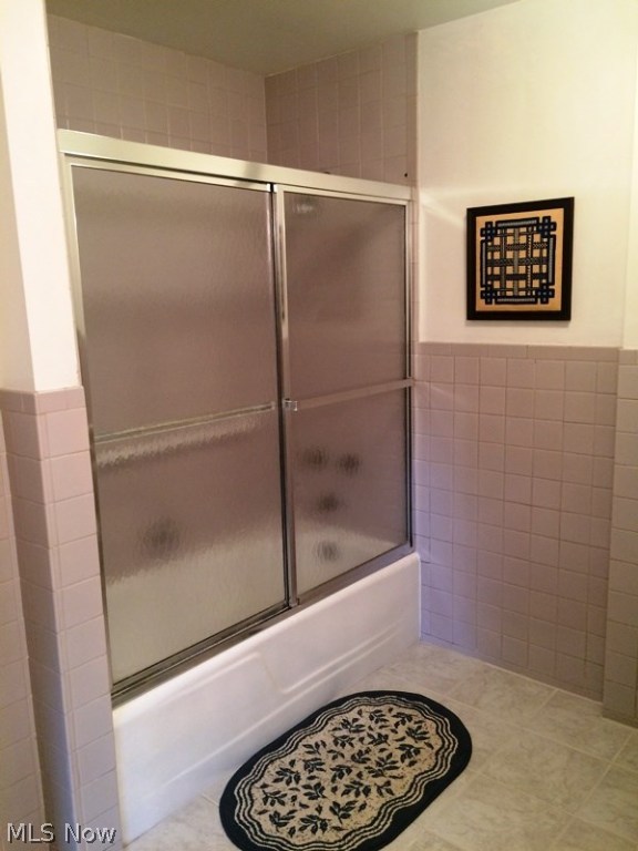 Carlton House Condo - Residential