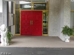 Carlton House Condo - Residential