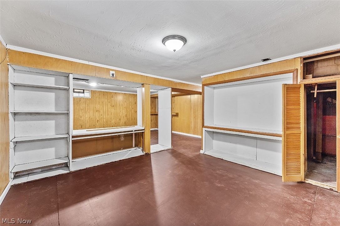 Dubin Housing Corp 01 - Residential Lease