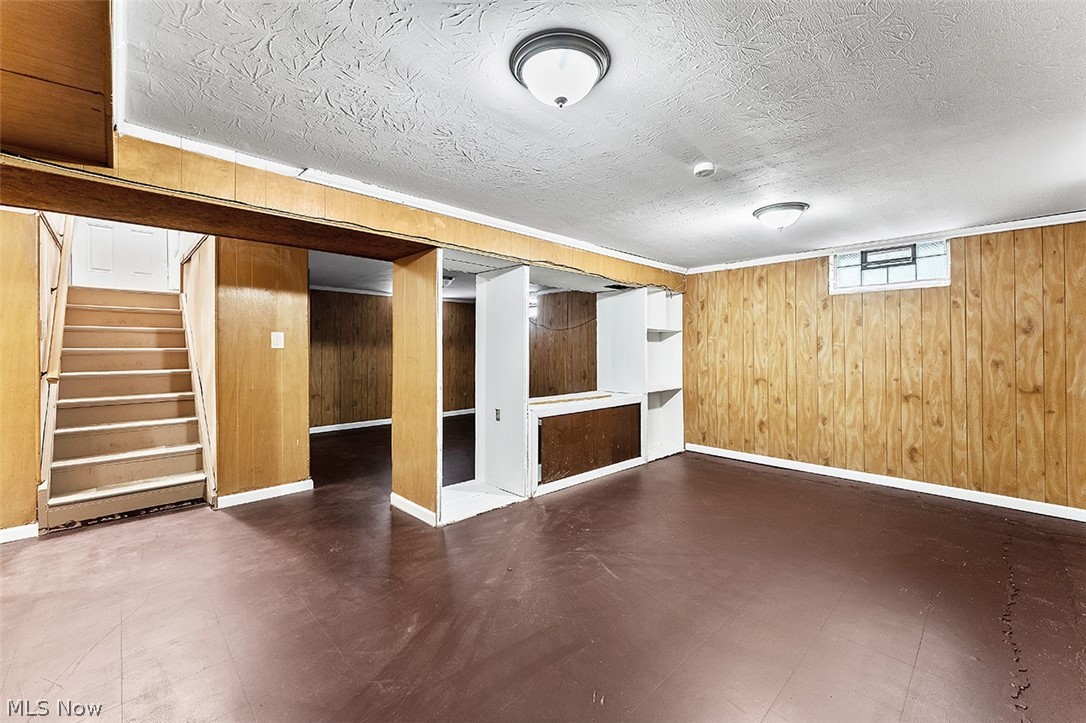 Dubin Housing Corp 01 - Residential Lease