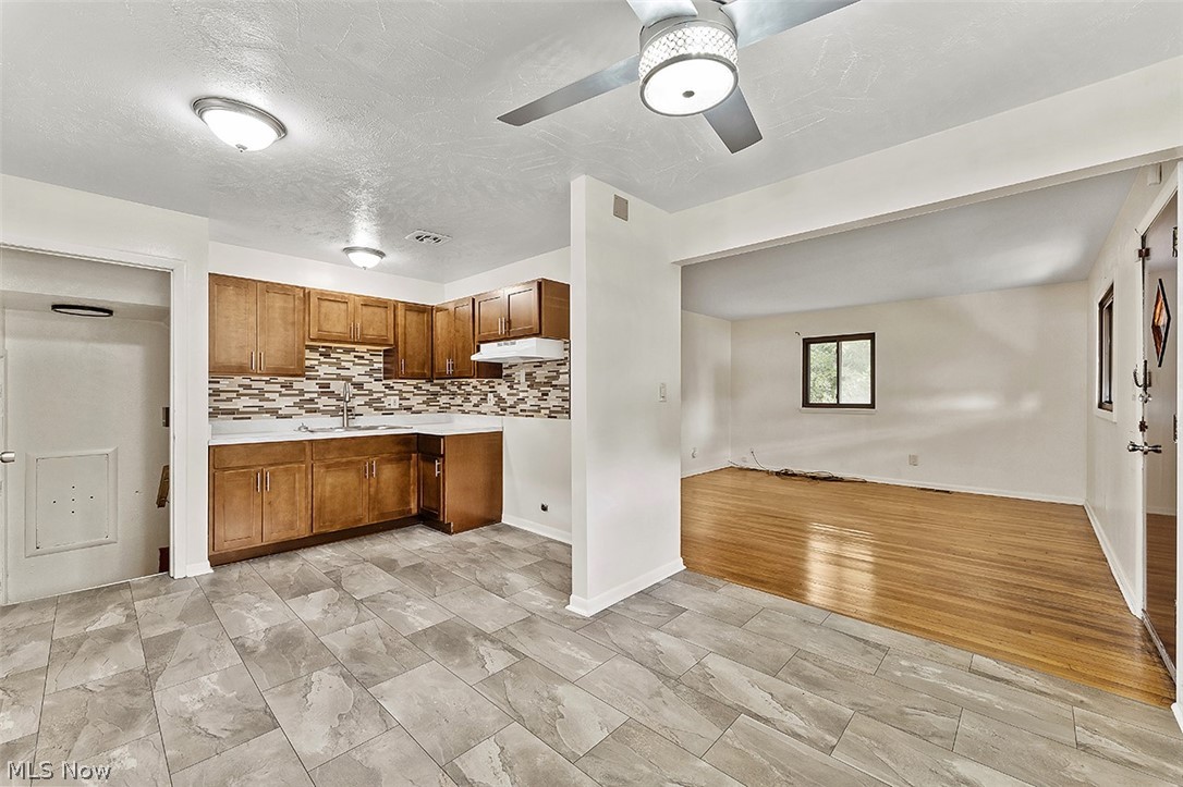 Dubin Housing Corp 01 - Residential Lease