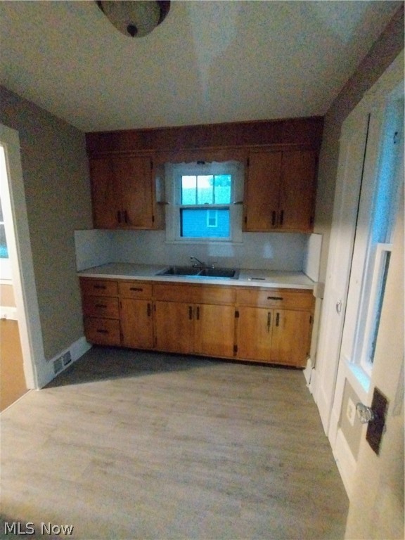 City/Youngstown - Residential Lease