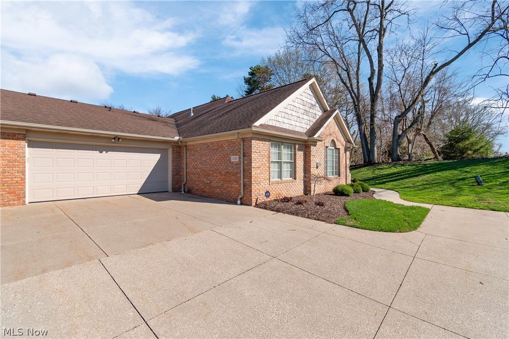 Photo of 1220 Saint Abigail Street SW, Hartville, OH 44632 (MLS # 5199785)