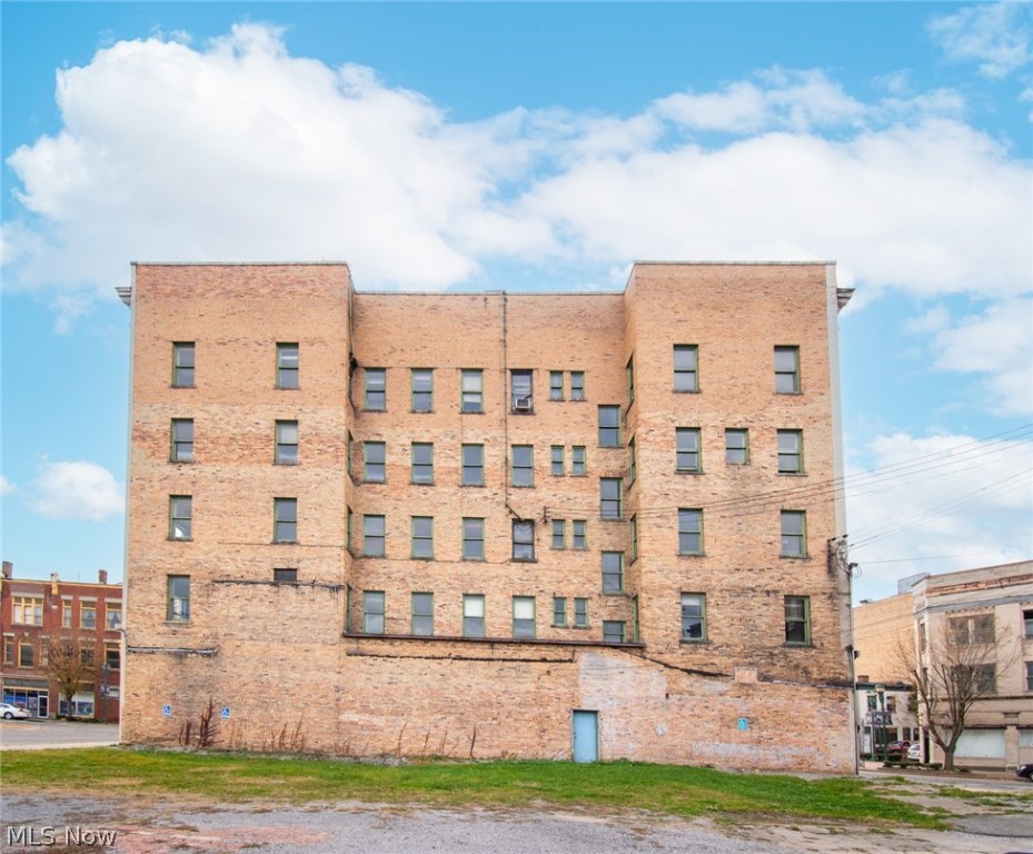 Blackmore - Commercial Sale