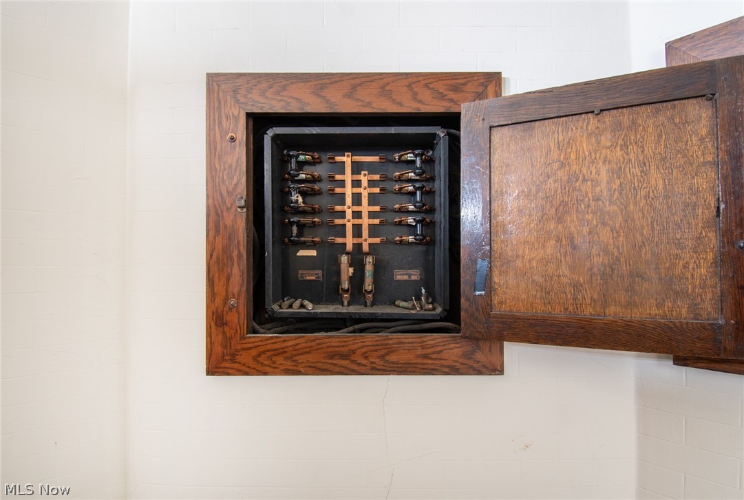 Blackmore - Commercial Sale