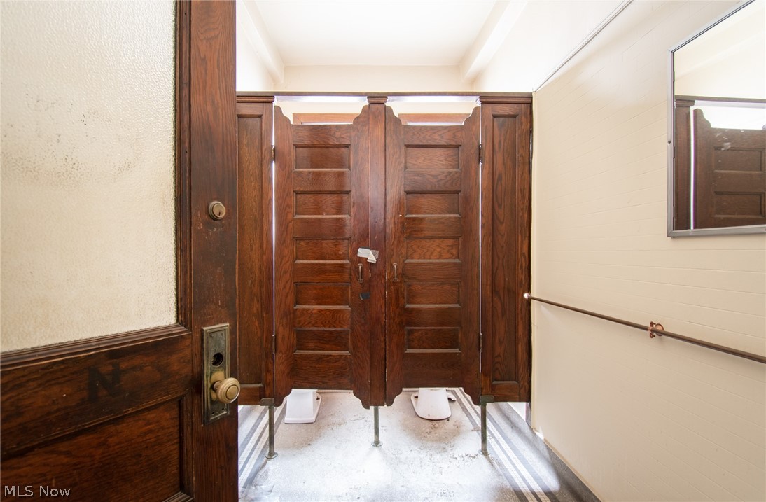 Blackmore - Commercial Sale