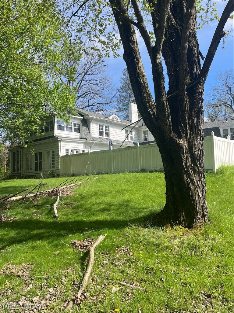 Cohasset Blvd - Residential