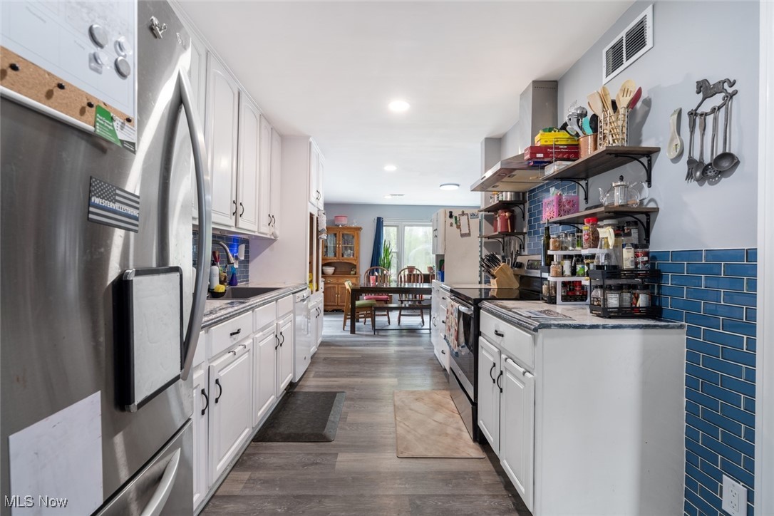 8651 Lindbergh Boulevard, Olmsted Falls, Ohio image 11
