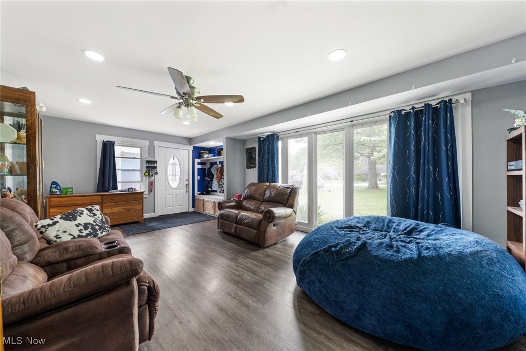 8651 Lindbergh Boulevard, Olmsted Falls, Ohio image 6