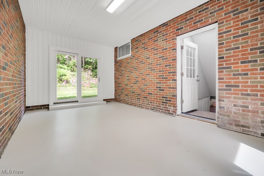 2644 Kilgore Street, Barberton, Ohio image 24