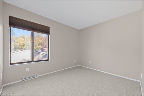 Tiny photo for 7569 Creekwood Drive #21D, North Royalton, OH 44133 (MLS # 5255453)