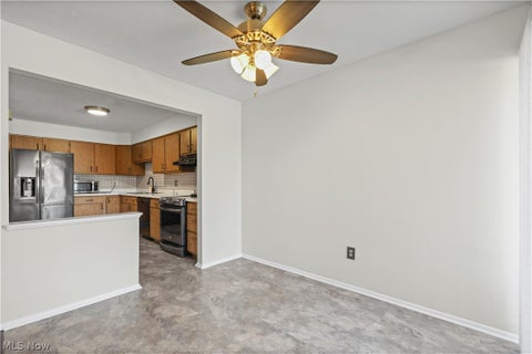 Tiny photo for 7569 Creekwood Drive #21D, North Royalton, OH 44133 (MLS # 5255453)