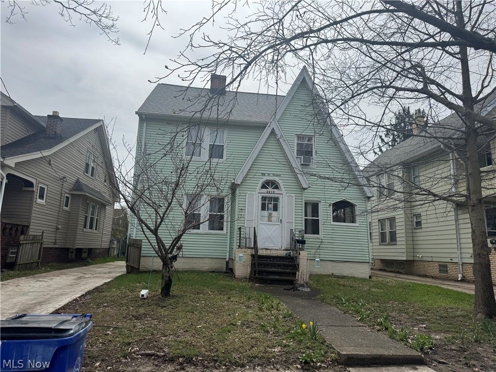 Photo of 5219 Vandalia Avenue, Cleveland, OH 44144 (MLS # 5202122)