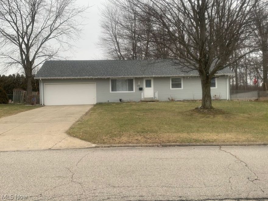Well Maintained home within Ashland City School District, featuring 3 bedrooms and 2 bathrooms. Nice fenced in back yard with a concrete patio. Partially finished basement for entertaining guests. Sump pump with battery backup.