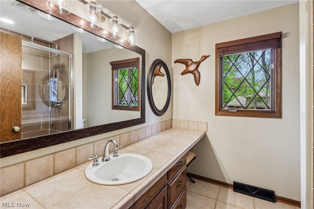 Willoughby Hills 01 - Residential