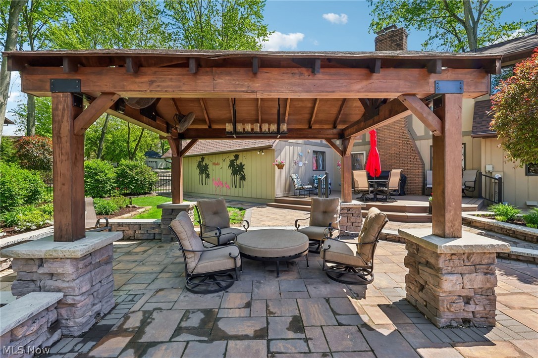 Willoughby Hills 01 - Residential